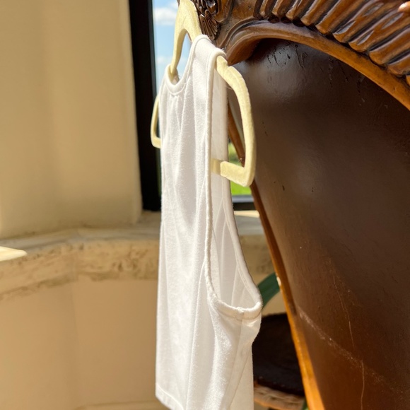 Sleeveless Top with Tied-Knot - Picture 6 of 12